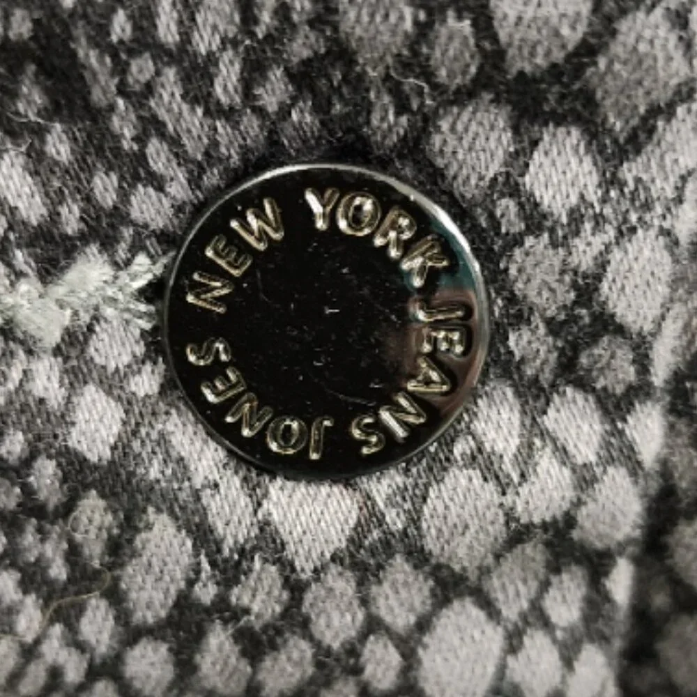 Jones of New York Jacket - Black & Gray Snakeskin Print - Size XL - Picture 6 of 13